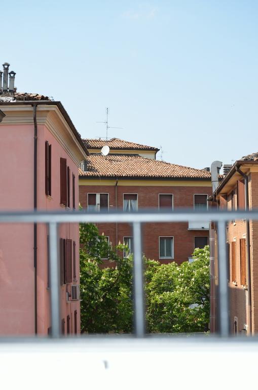 Hotel R&B La Pomposa Dei Motori Modena Exterior foto